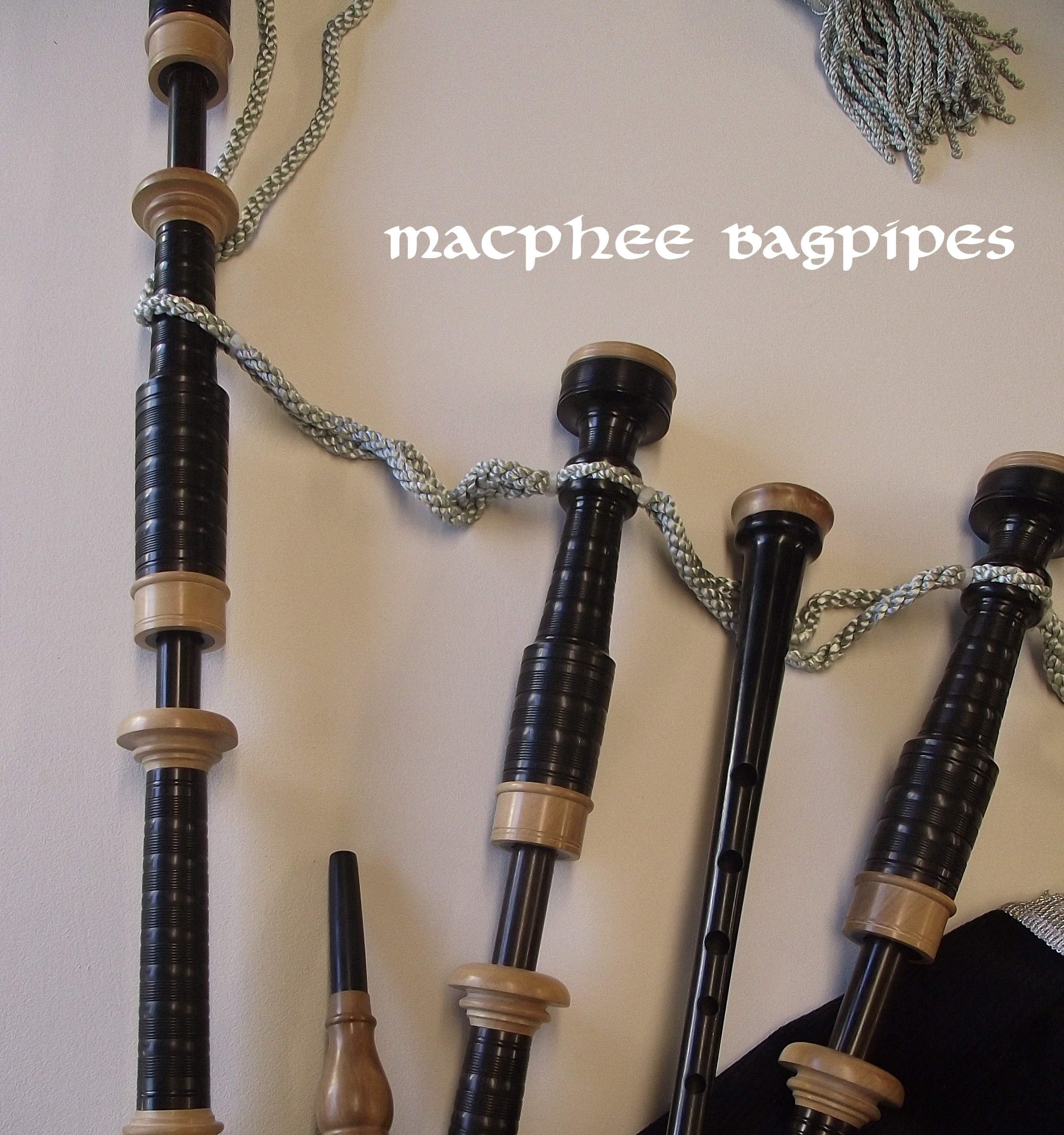 MAC 5
African Blackwood
Castello Boxwood mounts